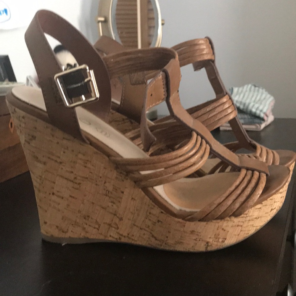 Aldo Brown Stappy Wedges - Picture 2 of 4